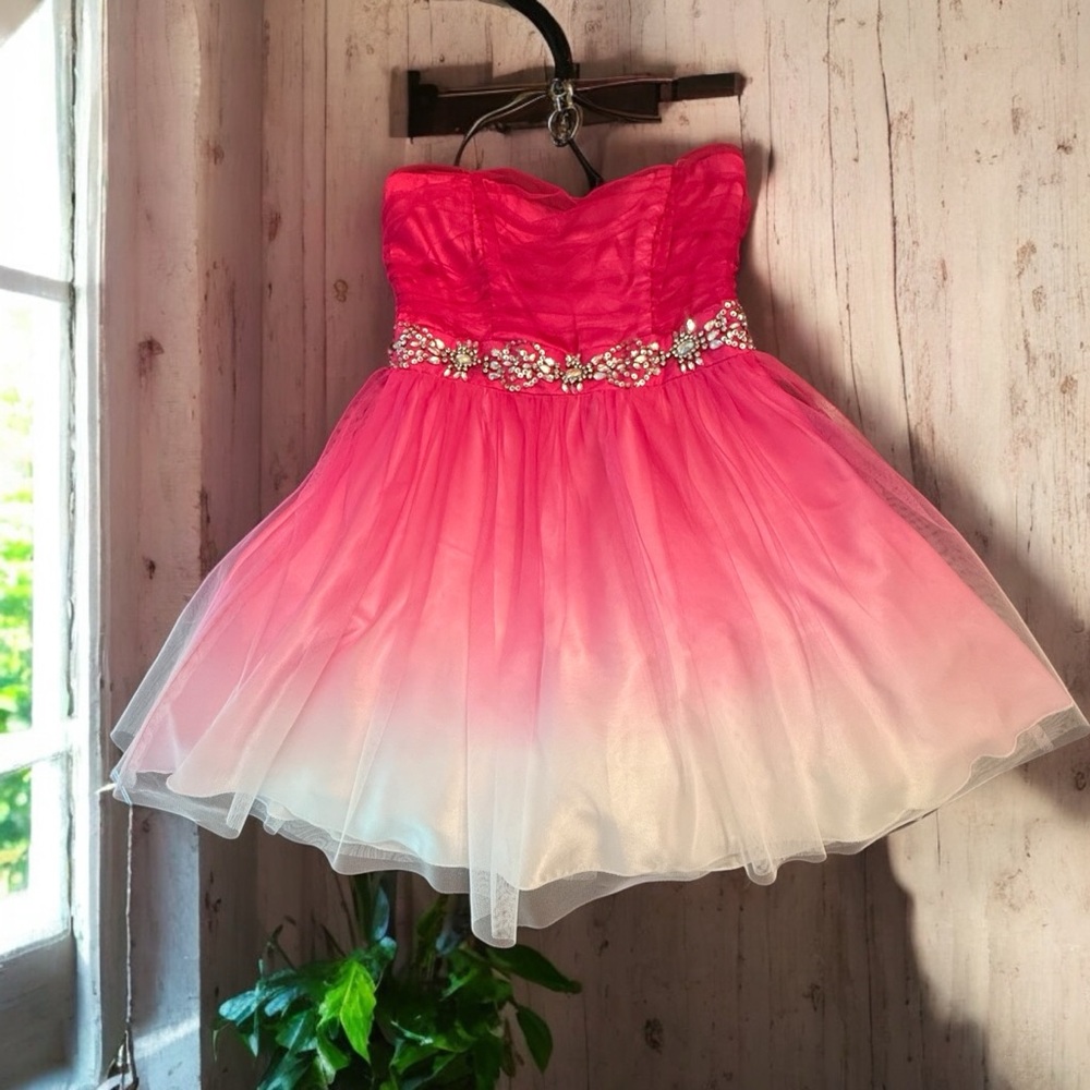 Elegant Pink and White Dress by B.Darlin - Junior Size 11/12